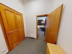 Pronájem kanceláře, Brno, Lidická, 238 m2