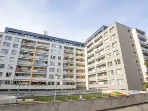 Pronájem bytu 3+1, Praha - Žižkov, Ostromečská, 83 m2
