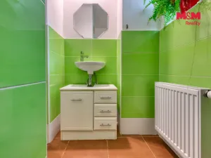 Prodej rodinného domu, Knovíz, 143 m2
