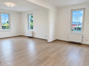 Prodej rodinného domu, Jesenice, Labutí, 238 m2