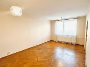 Prodej bytu 3+1, Karlovy Vary, Šmeralova, 87 m2