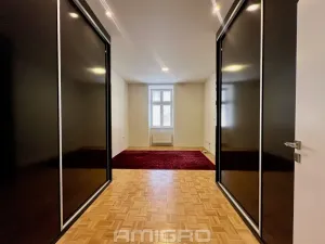 Prodej činžovního domu, Ostrovačice, náměstí Viléma Mrštíka, 1000 m2