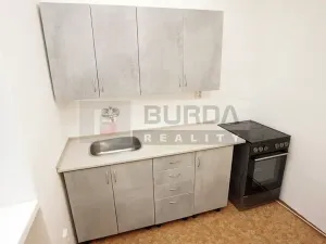 Pronájem bytu 1+1, Neratovice, 30 m2