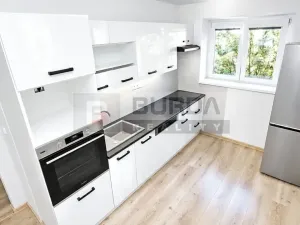 Pronájem bytu 2+1, Neratovice, 54 m2