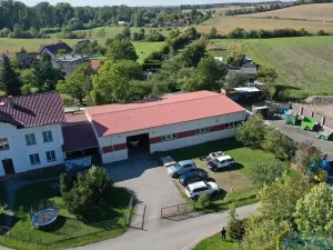 Pronájem výrobních prostor, Radhošť, 450 m2