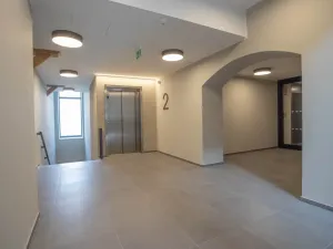 Pronájem bytu 2+kk, Praha - Nusle, Vrtbova, 46 m2