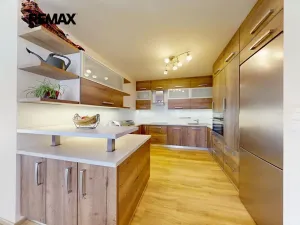 Prodej bytu 4+kk, Praha - Modřany, K Vystrkovu, 114 m2
