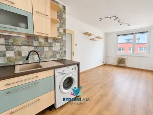 Pronájem bytu 2+kk, Teplice, V závětří, 41 m2