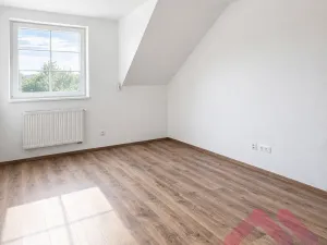 Pronájem rodinného domu, Větrušice, Skalní, 164 m2