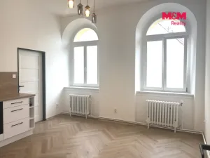 Pronájem bytu 2+kk, Hrádek nad Nisou, Horní náměstí, 45 m2