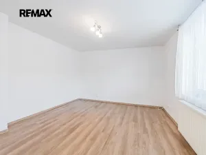 Prodej rodinného domu, Svinařov, Za Křenovkou, 160 m2