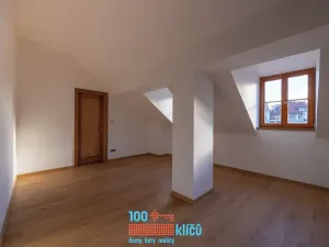 Pronájem bytu 3+1, Praha - Malá Strana, Všehrdova, 180 m2