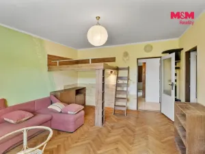 Prodej bytu 3+1, Rovensko pod Troskami, Tyršova, 66 m2