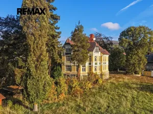 Prodej vily, Nový Bor, Lidická, 677 m2