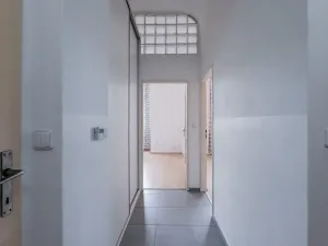 Pronájem bytu 2+kk, Praha - Nové Město, Novomlýnská, 57 m2