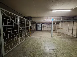 Pronájem garáže, Praha - Strašnice, 16 m2