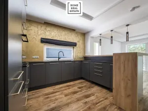 Prodej bytu 2+kk, Karlovy Vary, Šumavská, 75 m2