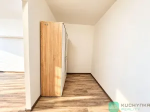 Pronájem bytu 2+kk, Osek, Dolejšova, 43 m2