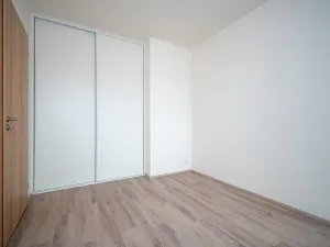 Pronájem bytu 2+kk, Praha - Holešovice, Jankovcova, 44 m2