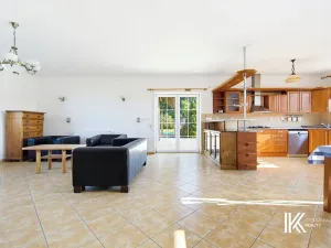 Prodej ubytování, Hrochův Týnec, 356 m2