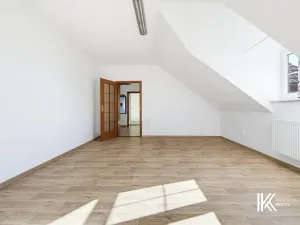 Prodej ubytování, Hrochův Týnec, 356 m2