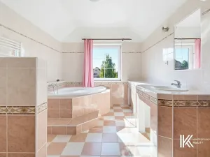 Prodej ubytování, Hrochův Týnec, 356 m2