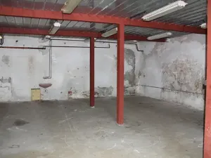 Pronájem skladu, Karlovy Vary, Jáchymovská, 120 m2