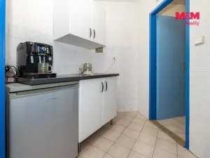Pronájem kanceláře, Pardubice - Zelené Předměstí, 137 m2