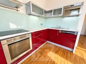Pronájem bytu 1+kk, Praha - Nové Město, Na výtoni, 41 m2