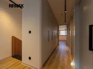 Prodej vícegeneračního domu, Praha - Vysočany, Moravcových, 228 m2