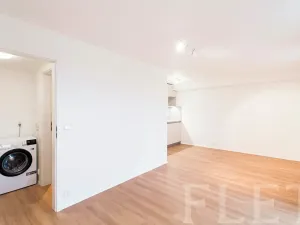 Pronájem bytu 1+kk, Praha - Libeň, Kotlaska, 25 m2