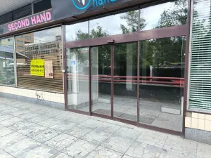 Pronájem obchodního prostoru, Ústí nad Labem, Masarykova, 423 m2