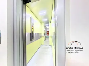 Pronájem bytu 2+kk, Praha - Černý Most, Kpt. Stránského, 43 m2