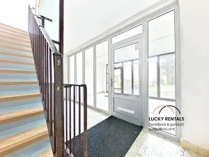 Pronájem bytu 2+kk, Praha - Černý Most, Kpt. Stránského, 43 m2
