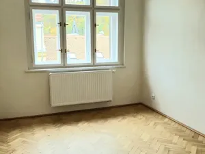 Pronájem bytu 2+1, Praha - Smíchov, Grafická, 57 m2