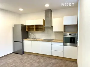 Pronájem bytu 3+kk, Hluboká nad Vltavou, Masarykova, 68 m2