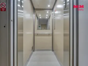 Prodej bytu 2+kk, Praha - Prosek, Vysočanská, 34 m2