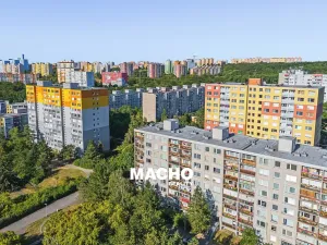 Prodej bytu 3+1, Praha - Modřany, Pirinská, 77 m2