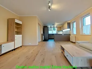 Pronájem bytu 4+kk, Sulice, Slunečná, 88 m2