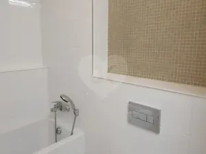 Pronájem bytu 2+kk, Praha - Libeň, Novovysočanská, 53 m2