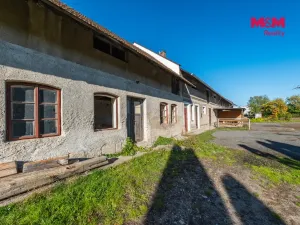 Prodej zemědělské usedlosti, Dobrovice - Libichov, 300 m2