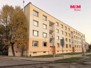 Prodej bytu 3+1, Hostomice, Školní náměstí, 63 m2