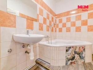 Prodej bytu 4+1, Cheb, Májová, 121 m2
