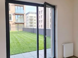 Pronájem bytu 2+kk, Praha - Karlín, Švarcova, 57 m2