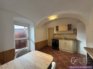 Pronájem bytu 1+1, Vrchlabí, Nám. Míru, 30 m2
