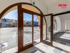 Prodej obchodního prostoru, Bruntál, nám. Míru, 550 m2