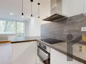 Pronájem bytu 2+kk, Praha - Kobylisy, Mirovická, 39 m2