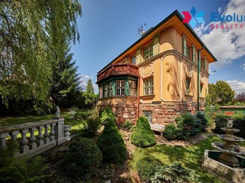 Prodej vily, Trutnov, Žižkova, 239 m2