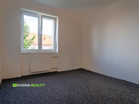 Pronájem bytu 2+1, Kynšperk nad Ohří, náměstí SNP, 52 m2