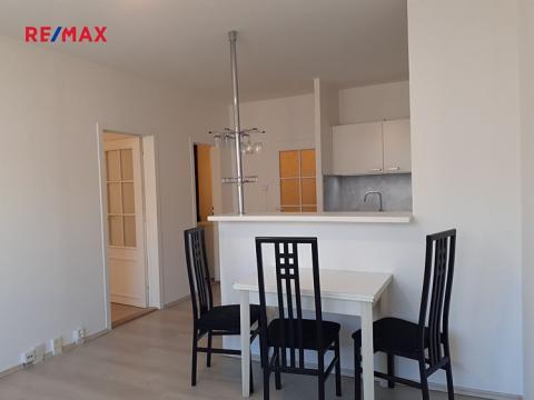 Pronájem bytu 2+kk, Praha - Hlubočepy, Werichova, 41 m2